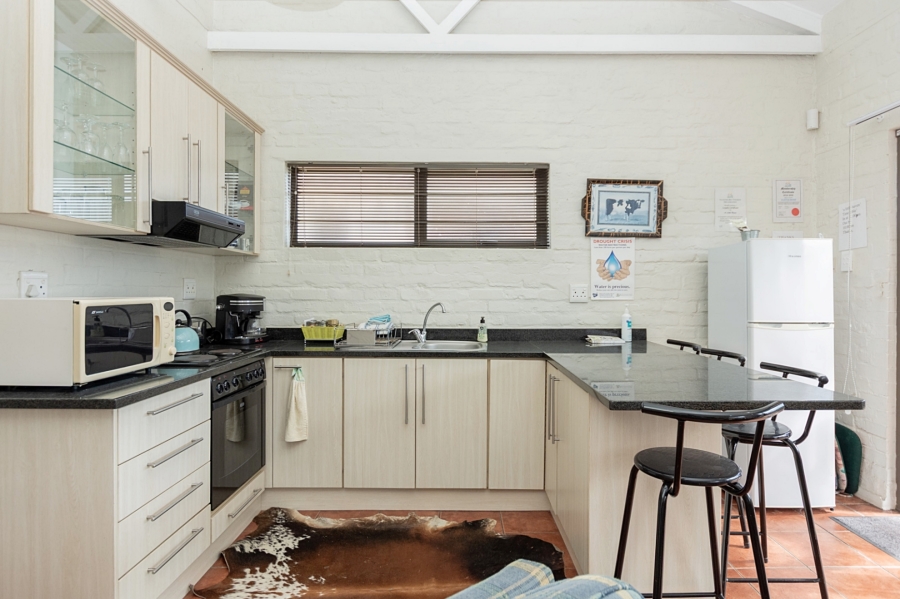 4 Bedroom Property for Sale in Middedorp Western Cape